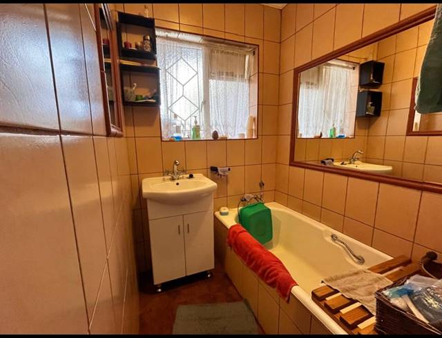 3 BEDROOM HOUSE FOR SALE IN VANDERBIJLPARK CW 1